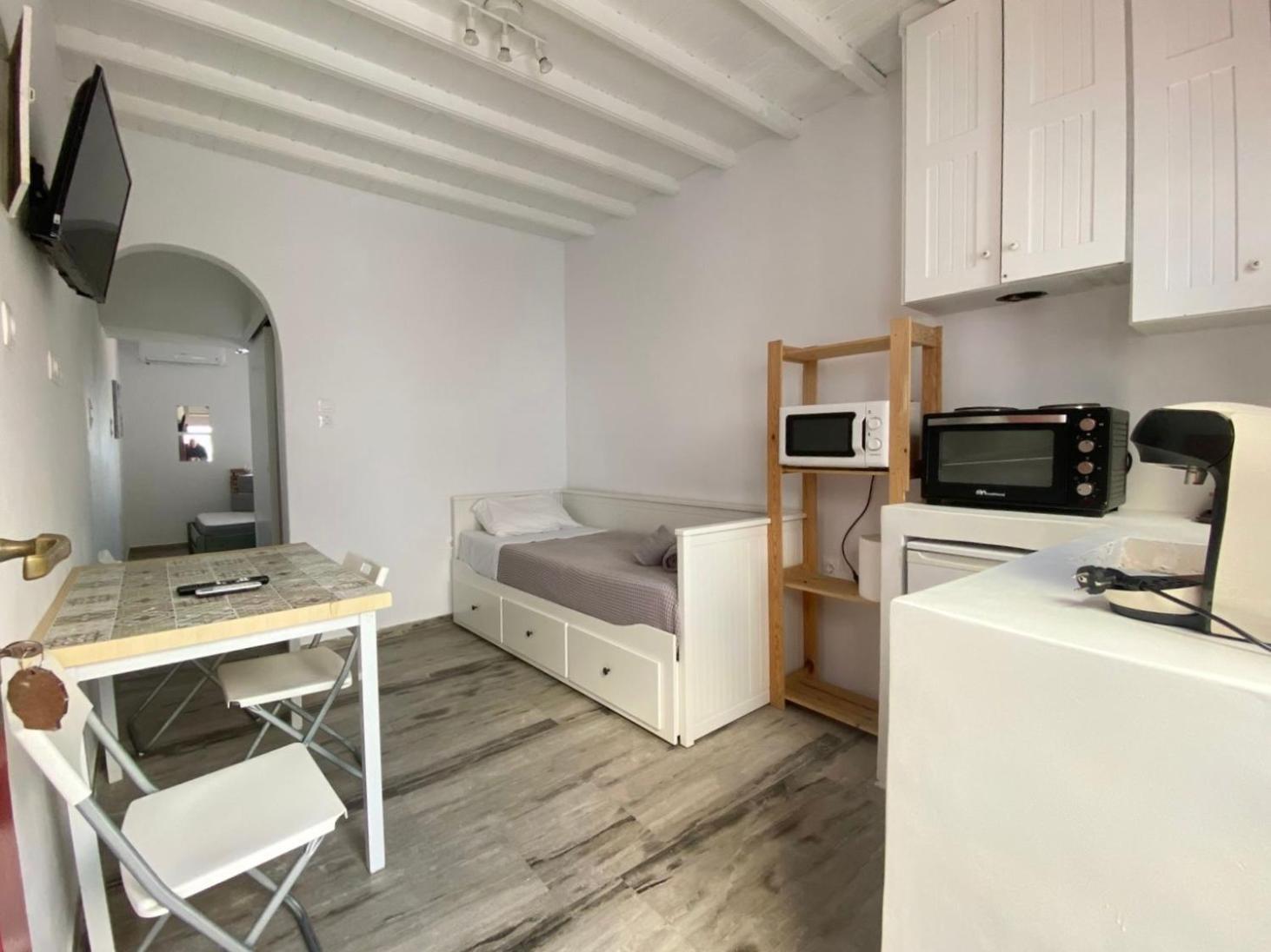 Elenitas Town House With Balcony And Sea View Apartment Mykonos Town Exterior photo